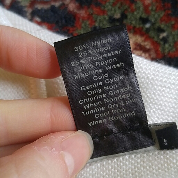 ♦ 3 for $15 Ann Taylor Cream Tunic Top - Picture 7 of 8